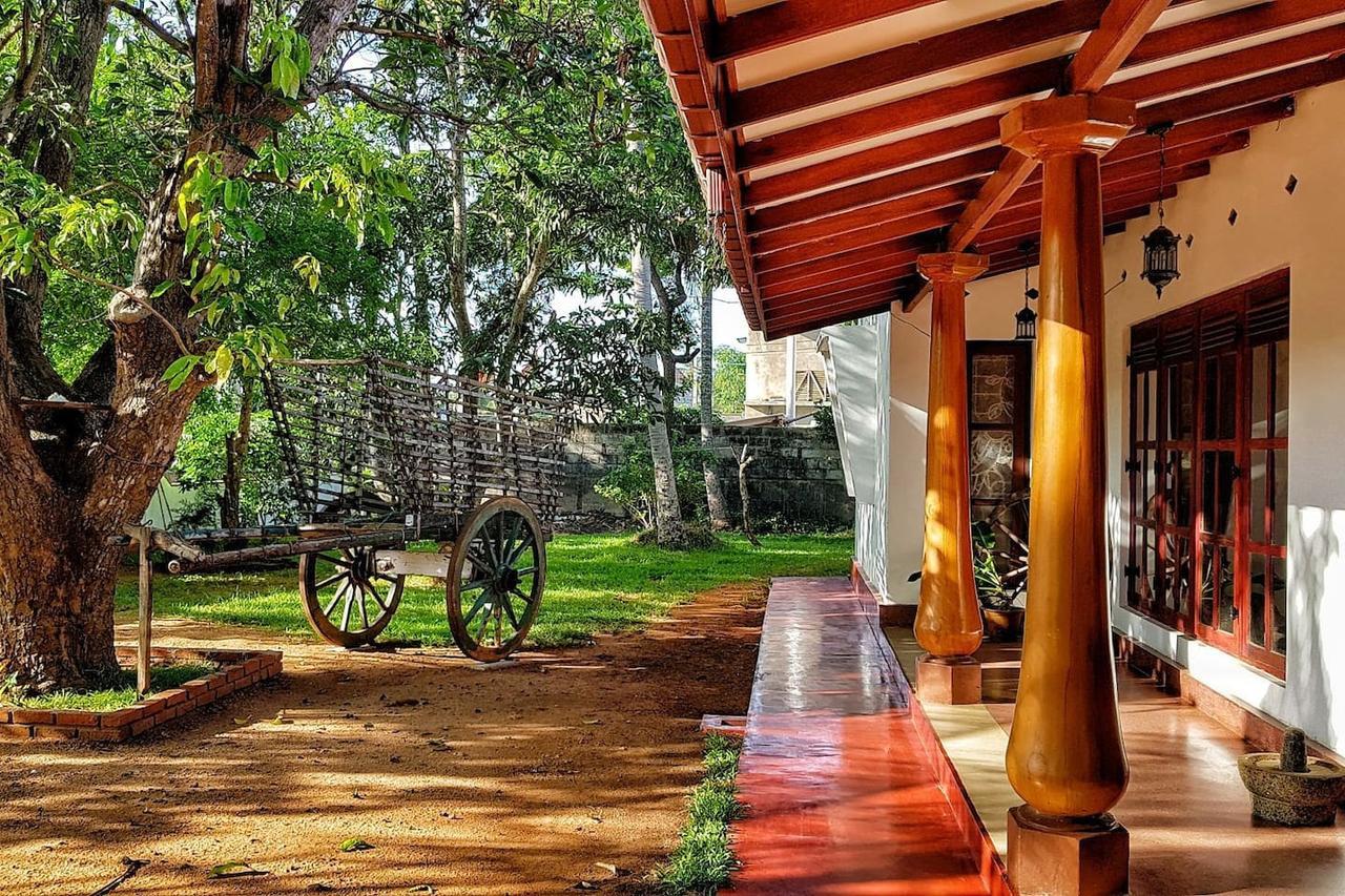 Saubagya Inn Anuradhapura Exterior foto
