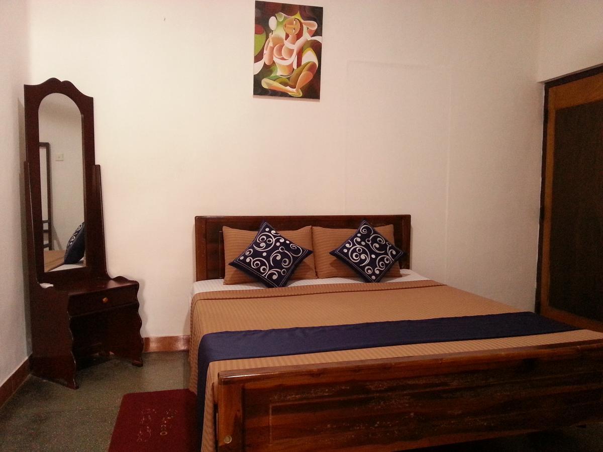 Saubagya Inn Anuradhapura Exterior foto