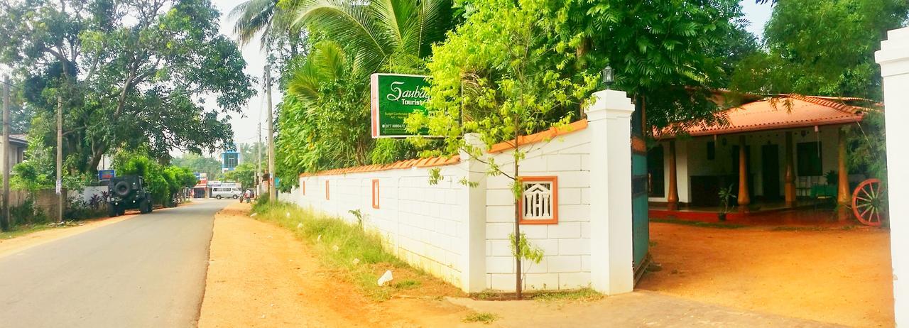 Saubagya Inn Anuradhapura Exterior foto